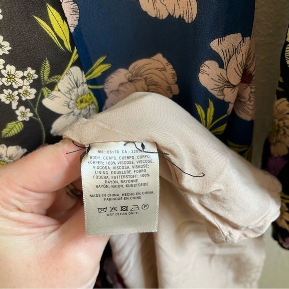 MAEVE x ANTHROPOLOGIE Floral Button Down Gardenia Wrap Dress - Picture 7 of 9